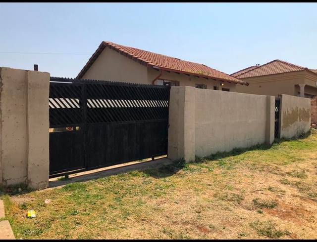 2 BEDROOM HOUSE FOR SALE IN NATURENA